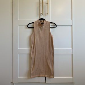 Forever 21 / Tan Dress / Medium/Large